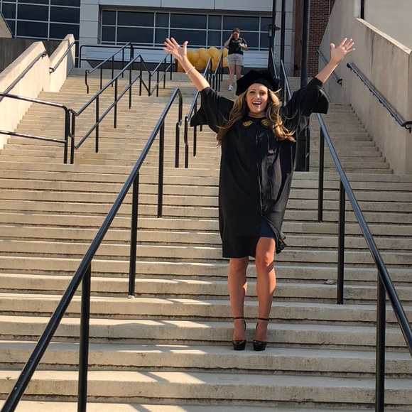 MEET YOUR SELLER - Picture 4 of 8